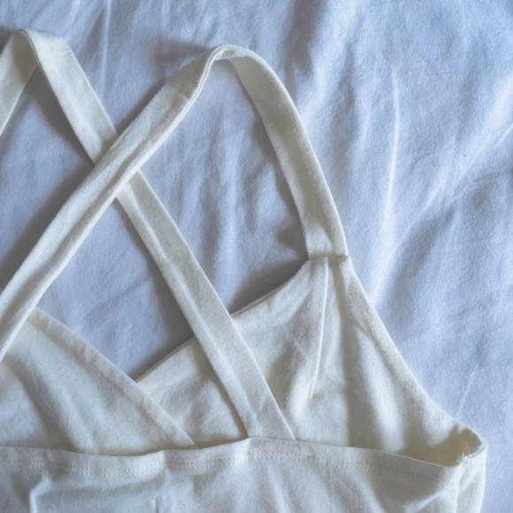 Abercrombie & Fitch - Sleeveless Crop Top (Medium) - Picture 3 of 3